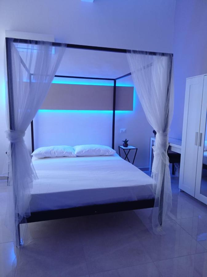 Relais Torre Gloria Bed & Breakfast Наполи Екстериор снимка