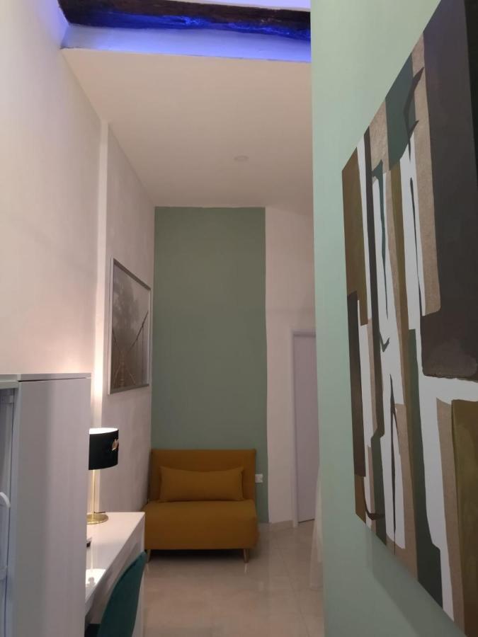 Relais Torre Gloria Bed & Breakfast Наполи Екстериор снимка