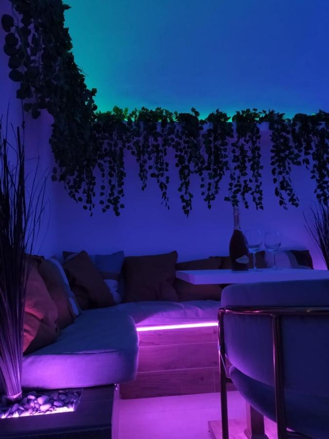 Relais Torre Gloria Bed & Breakfast Наполи Екстериор снимка